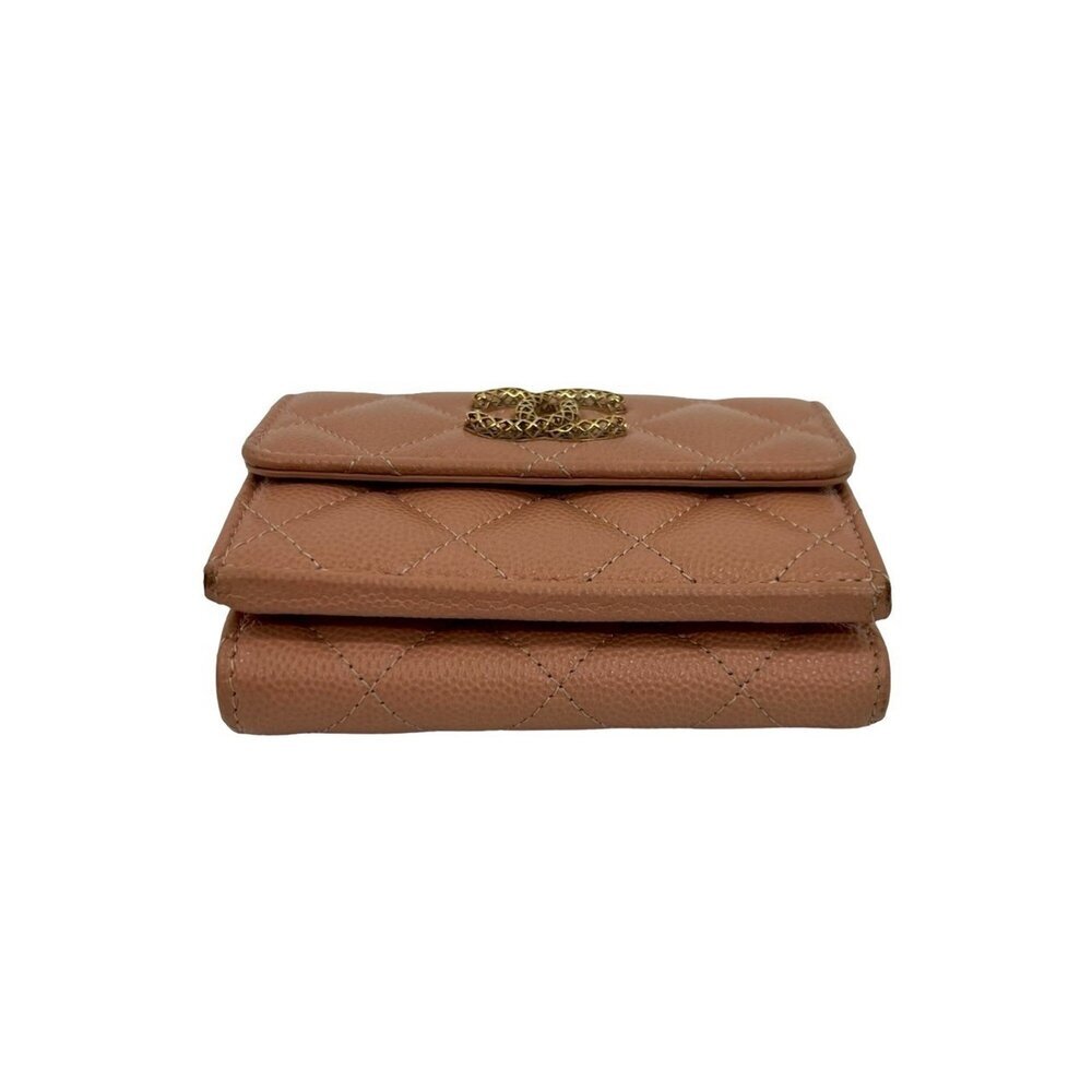 CHANEL Cream Caviar Leather Wallet - Picture 6 of 9